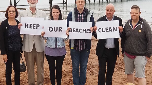 Steve Darling and local Lib Dems campaigning against sewage dumping